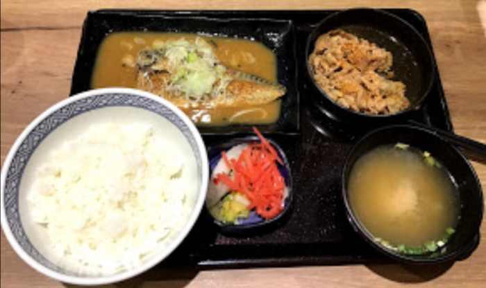 鯖みそ牛定食